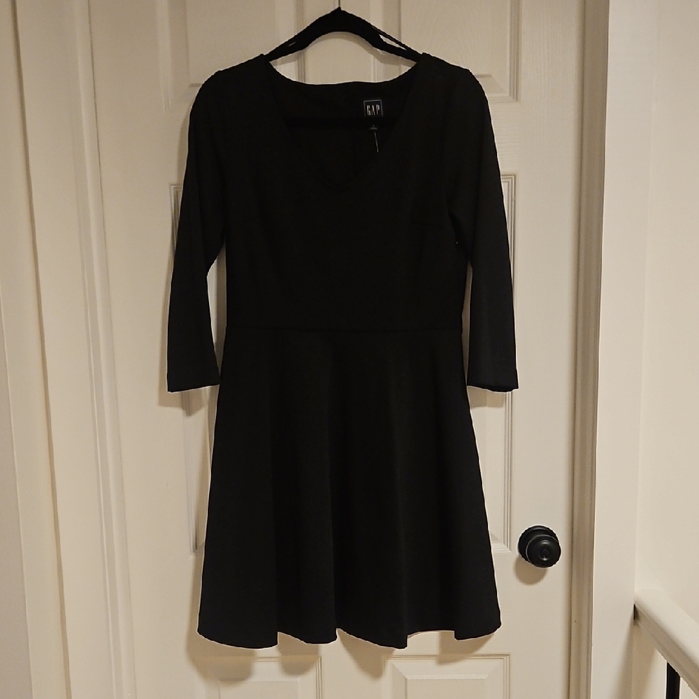 GAP Women's Black 3/4 Sleeve Dress